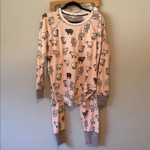 Never been worn fleece pajamas